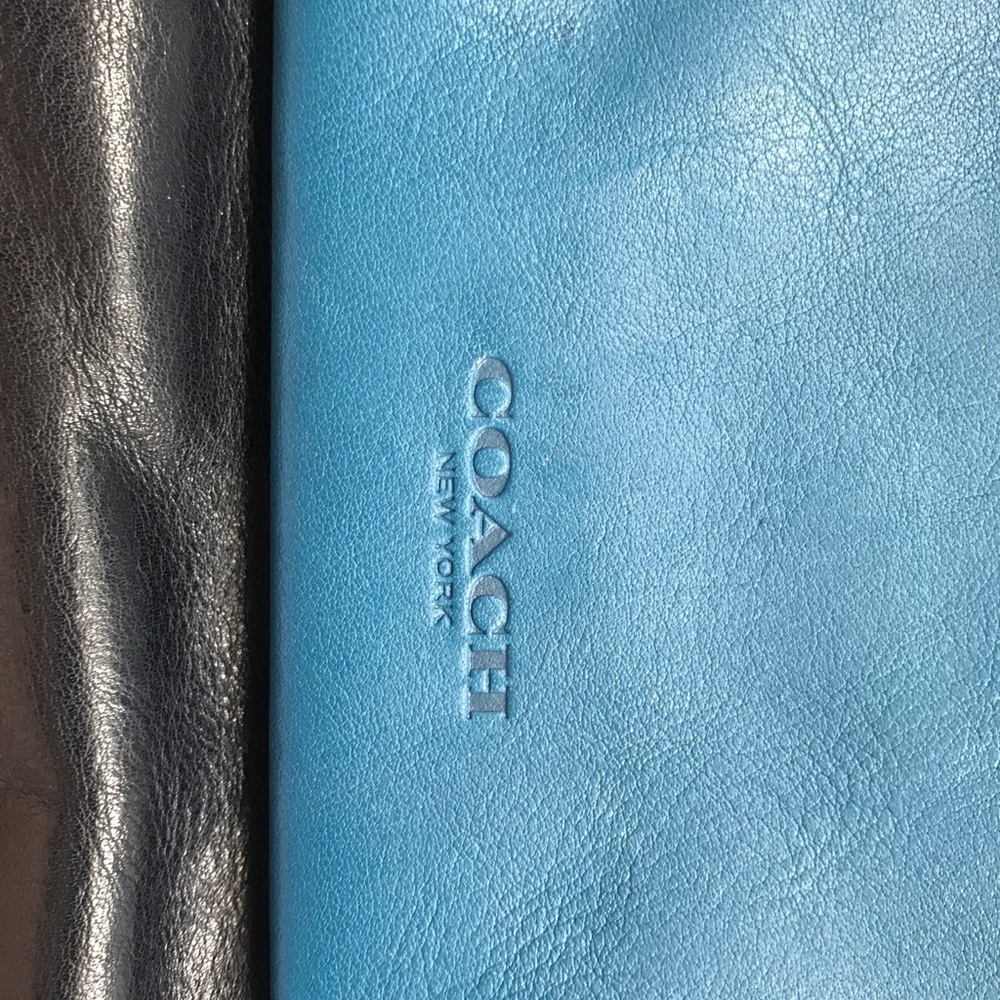 COACH Metropolitan Utility Leather Tote - Picture 3 of 7